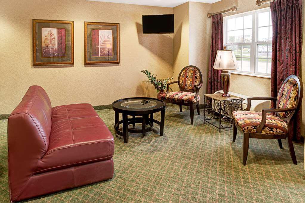 Microtel Inn & Suites By Wyndham Белвью Экстерьер фото